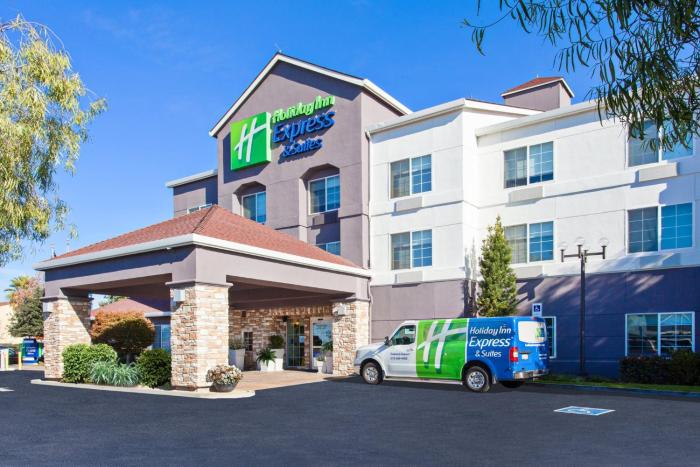 holiday inn express hotel and suites oakland airport by ihg