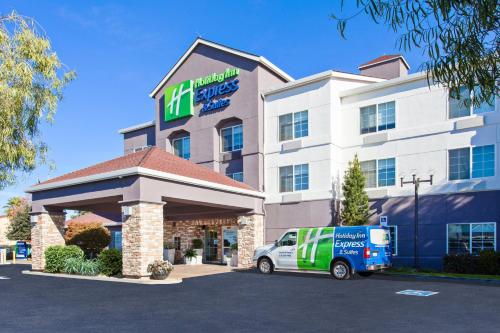 holiday inn express hotel and suites oakland airport by ihg