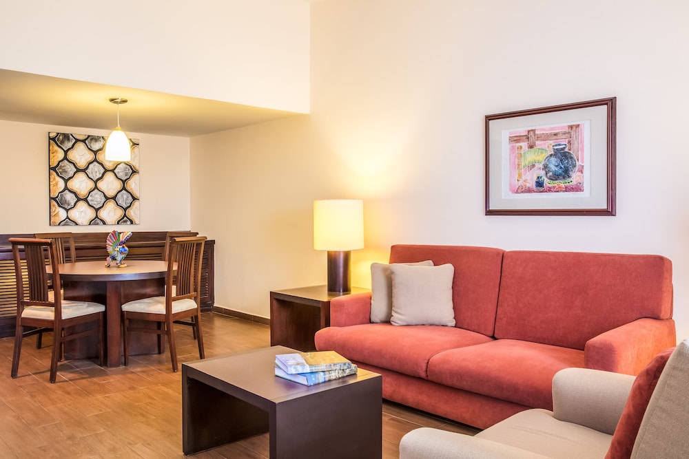fiesta inn oaxaca