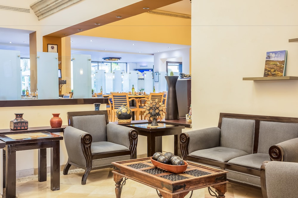 fiesta inn oaxaca