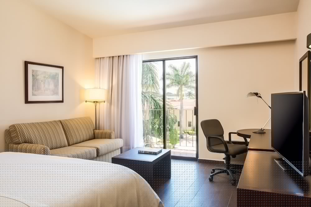 fiesta inn oaxaca