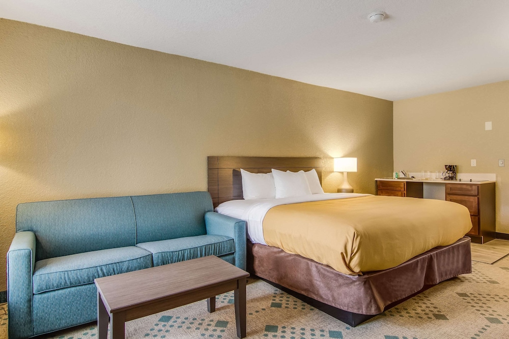 suburban studios hotel kingsland near i 95