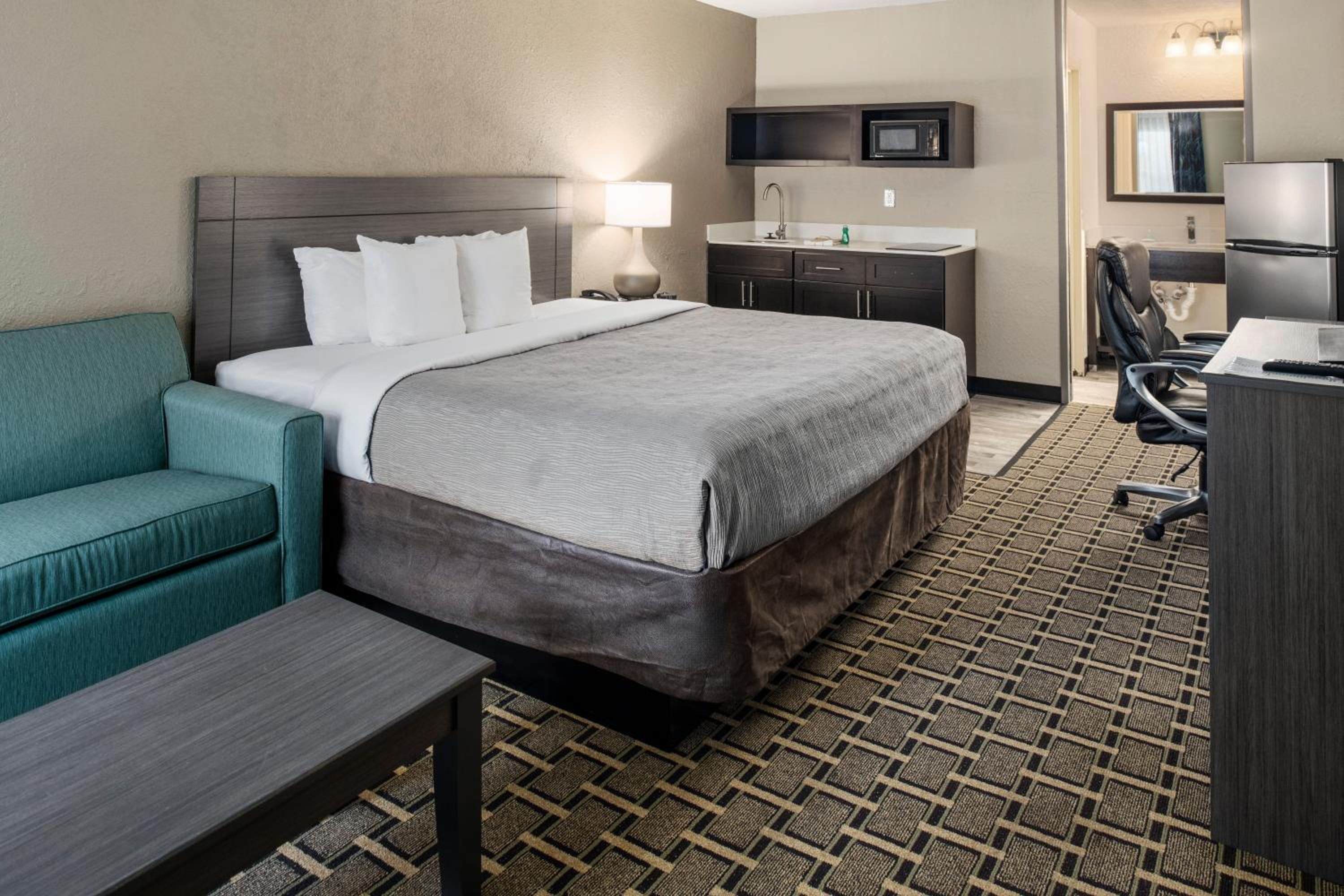 suburban studios hotel kingsland near i 95
