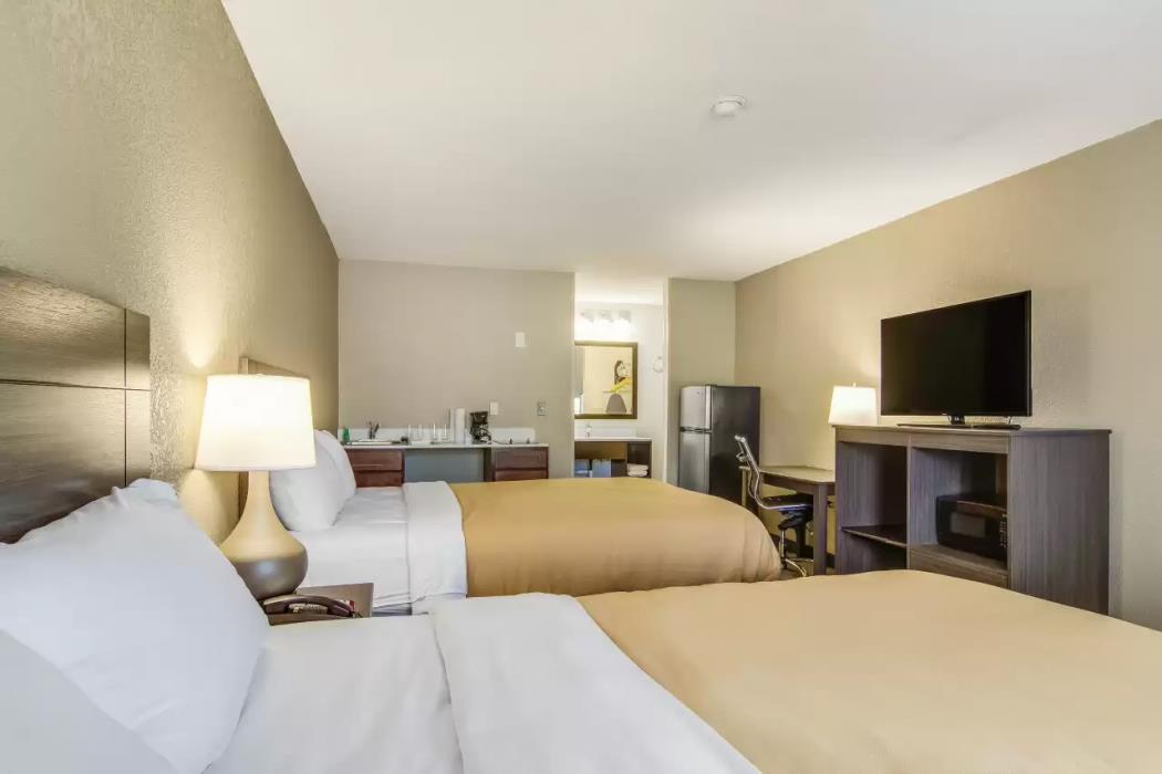 suburban studios hotel kingsland near i 95