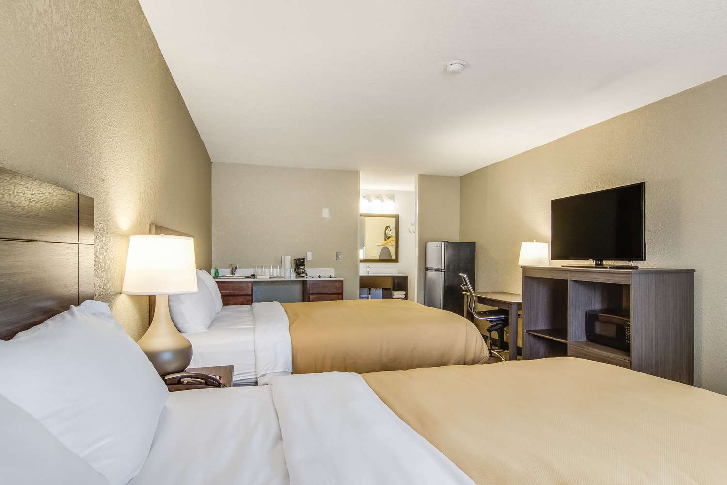 suburban studios hotel kingsland near i 95