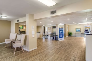 Suburban Studios Hotel Kingsland Near I-95,,2 star