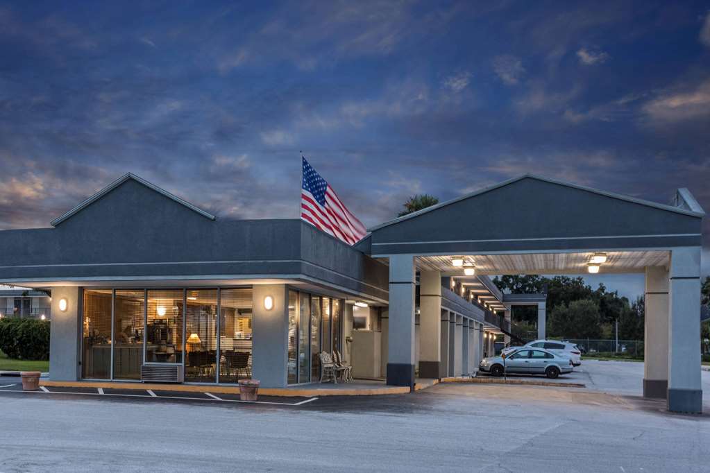 super 8 by wyndham ocala i 75