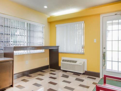 oyo superior budget inn bartow