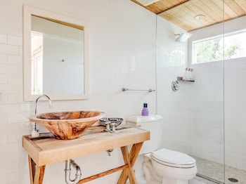 the surf lodge