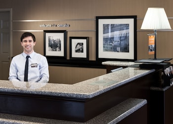 Hampton Inn & Suites Omaha-Downtown,Carter Lake>>Boone County,3 star