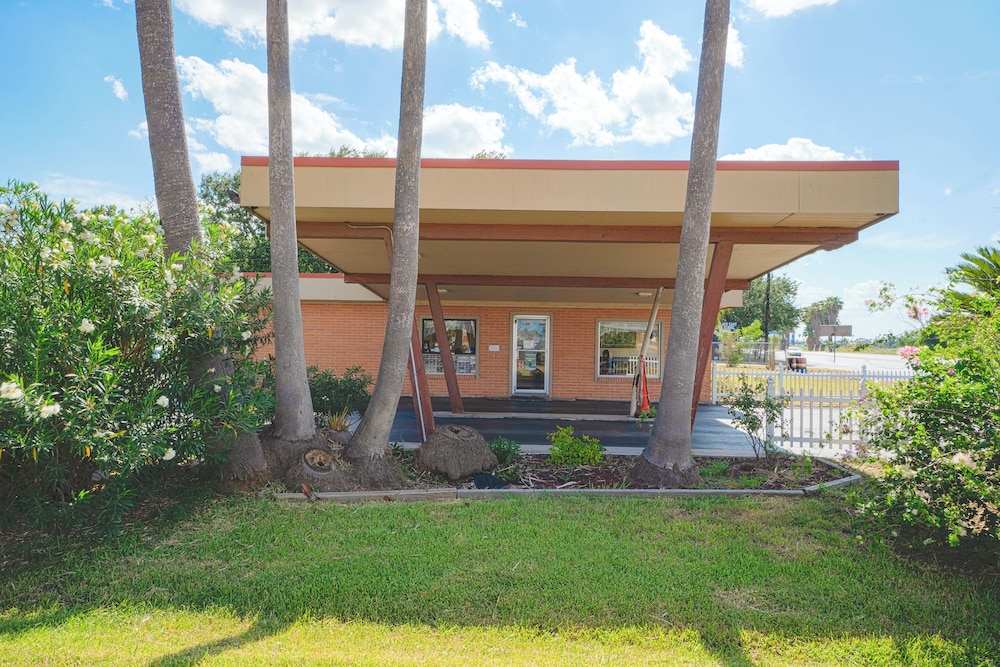 vali ho motel by oyo weslaco mercedes
