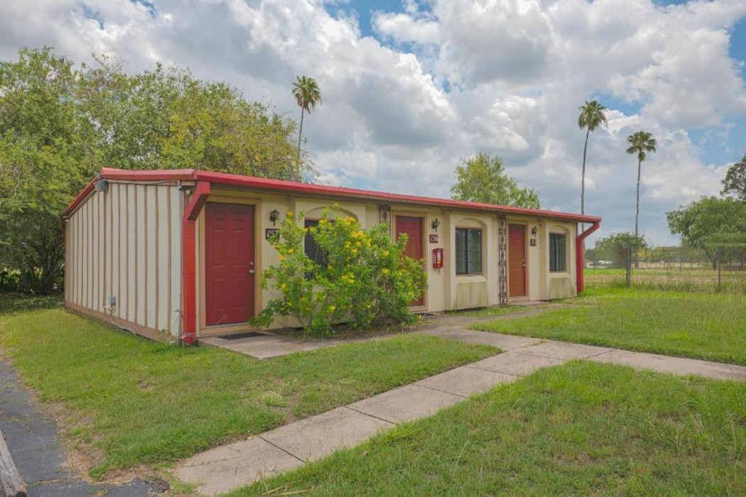 vali ho motel by oyo weslaco mercedes