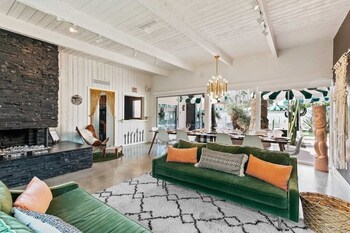 the marley hotel by avantstay