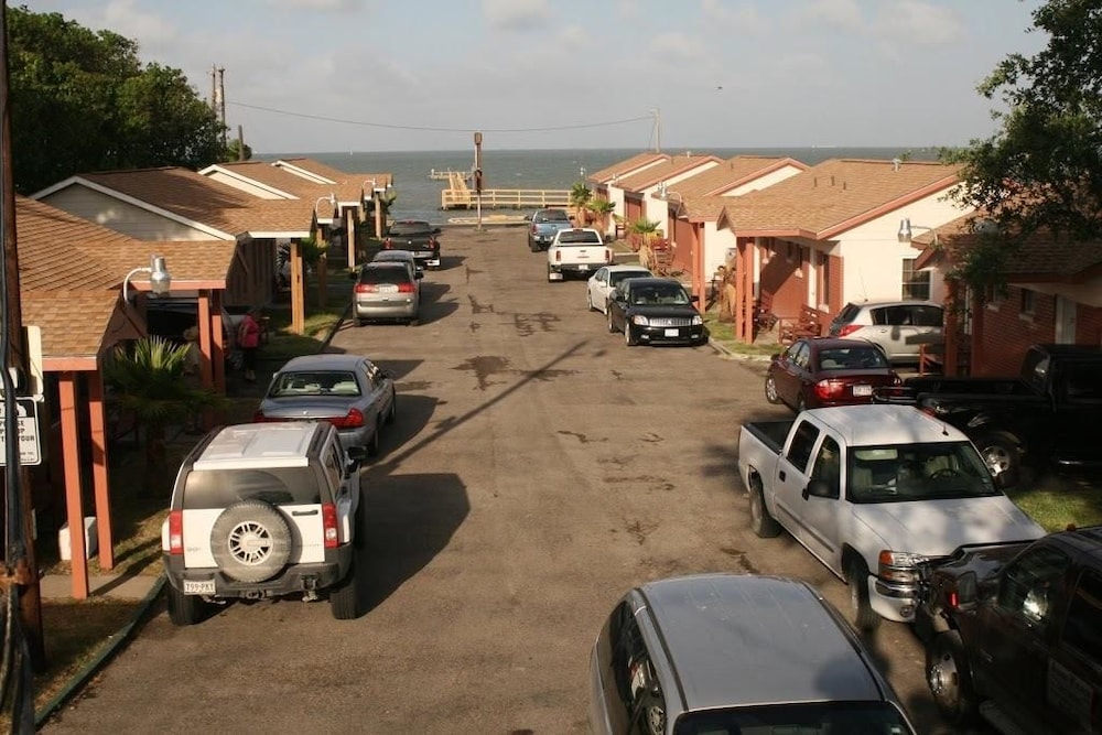 bayfront cottages