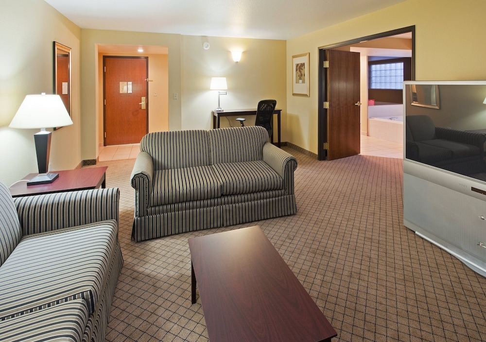 holiday inn express fallon by ihg