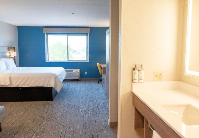 holiday inn express fallon by ihg