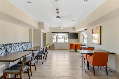 holiday inn express fallon by ihg