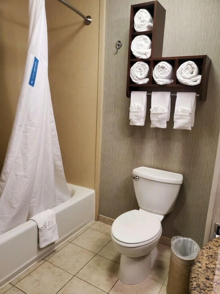 hampton inn and suites craig