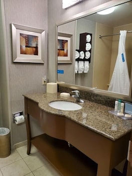 hampton inn and suites craig