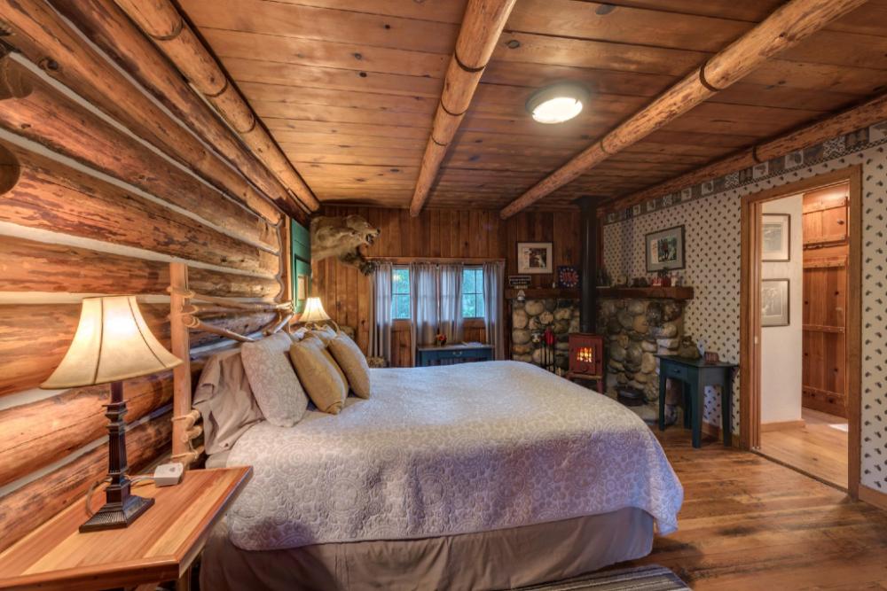 the davies family inn adults only