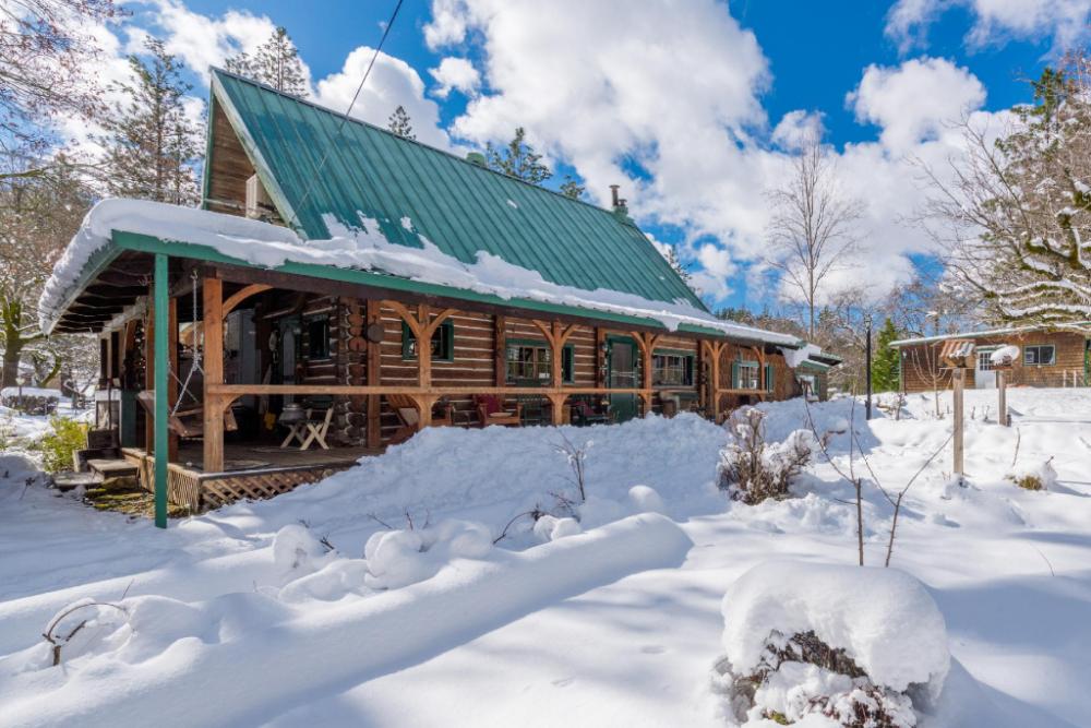 the davies family inn adults only