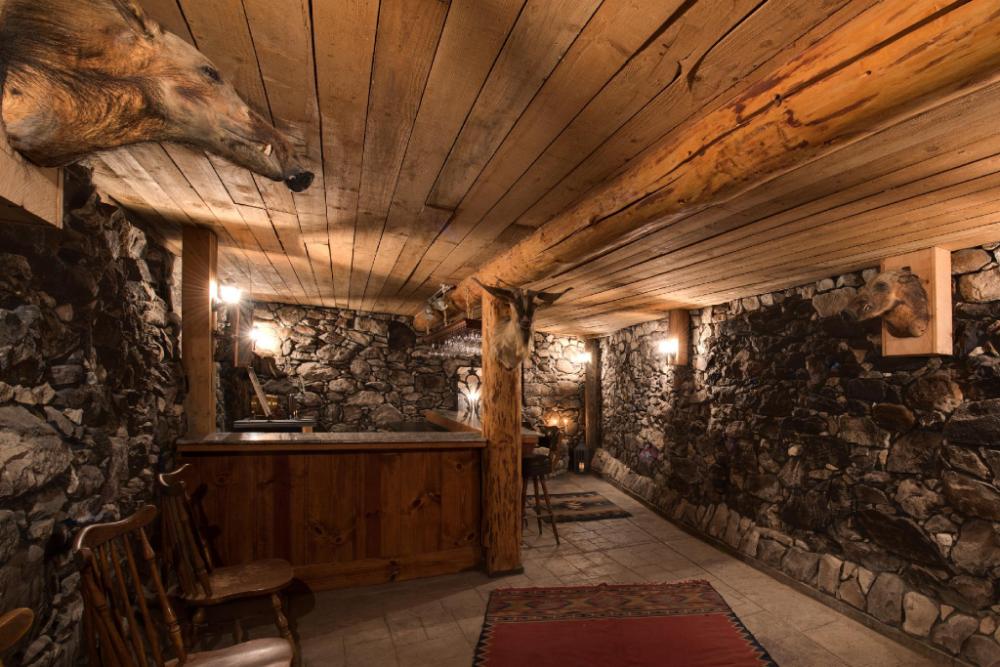 the davies family inn adults only