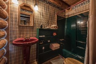 the davies family inn adults only