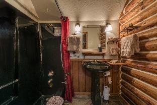 the davies family inn adults only