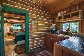 the davies family inn adults only