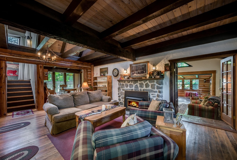 the davies family inn adults only