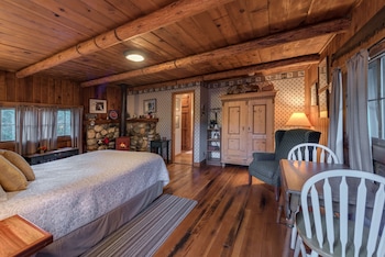 the davies family inn adults only