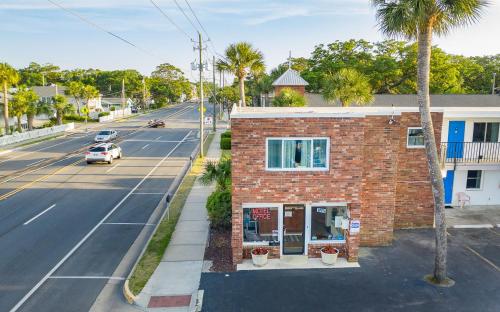 royal palms motel