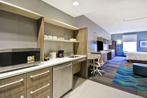 home2 suites by hilton queensbury lake george