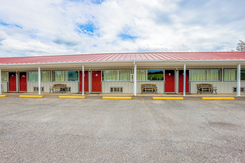 budget inn by oyo natural bridge i 81