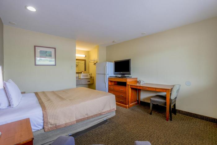 budget inn by oyo natural bridge i 81