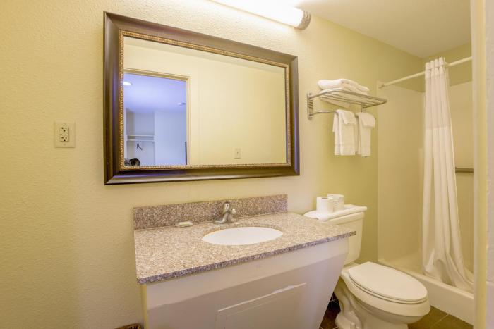 budget inn by oyo natural bridge i 81