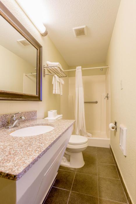 budget inn by oyo natural bridge i 81