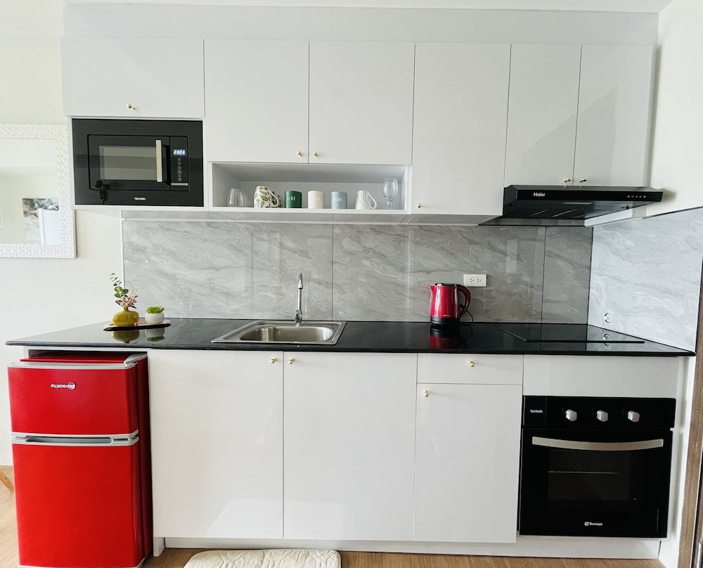 stunning and cosy studio unit at the loop limketkai