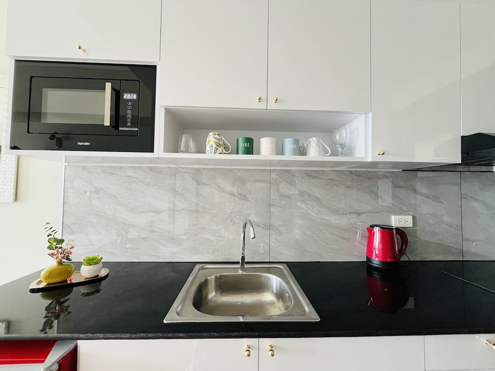 stunning and cosy studio unit at the loop limketkai