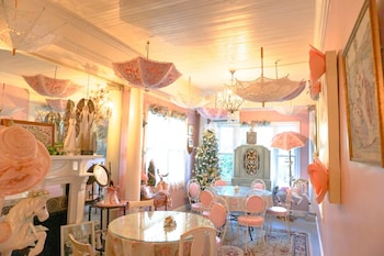600 main a bandb and victorian tea room