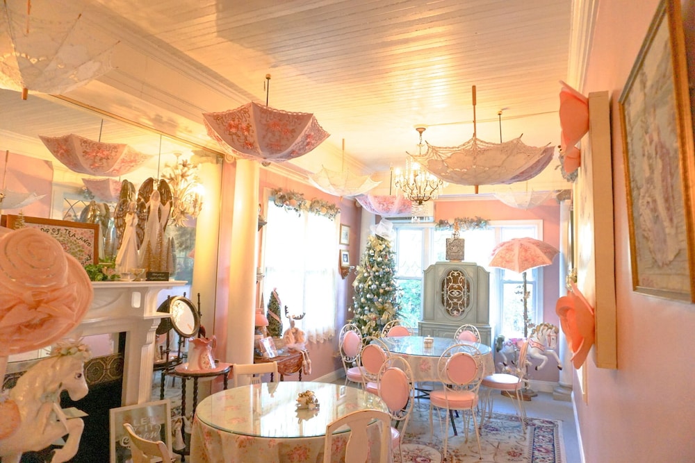 600 main a bandb and victorian tea room