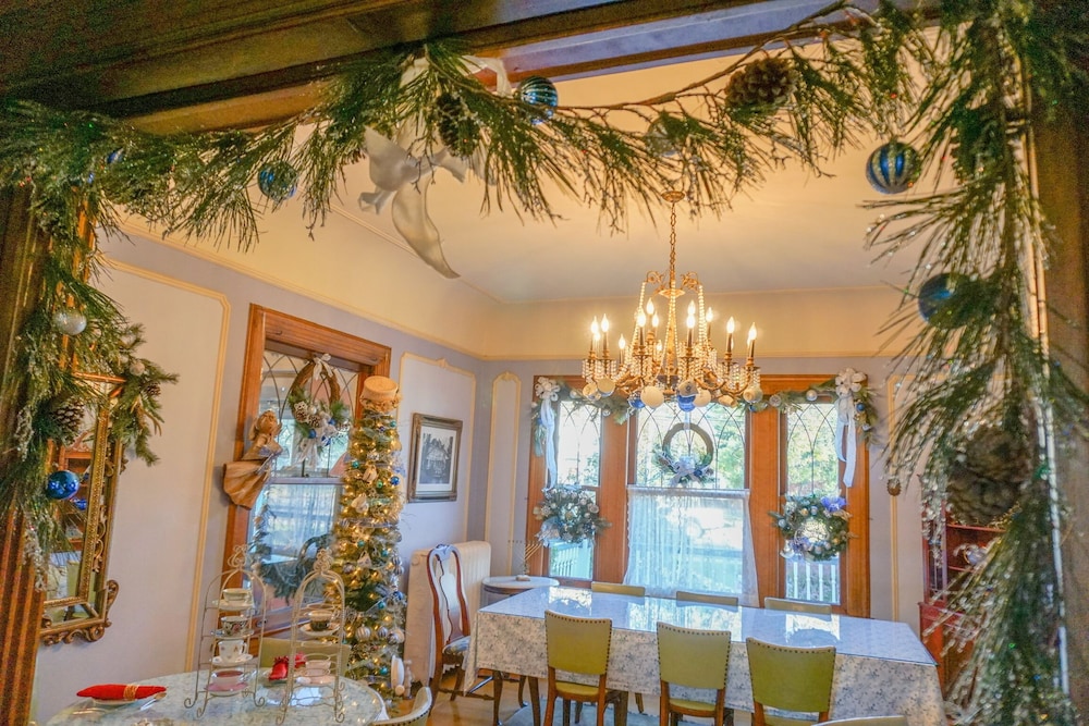 600 main a bandb and victorian tea room