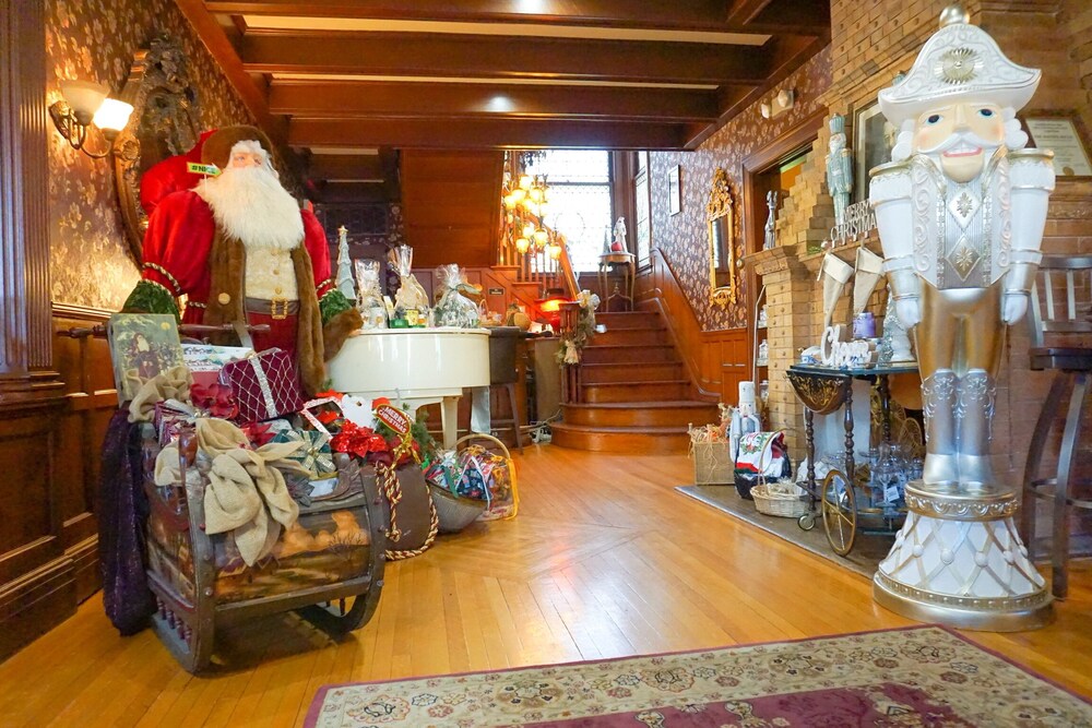 600 main a bandb and victorian tea room