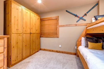 K B M Resorts- Pnf-860 Large 3Bd, Hot Tub, Fire Pit, Mountain View, Easy Walk Main St!,860 Norfolk Avenue, Park City,3 star