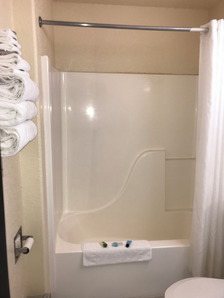 chadron inn and suites