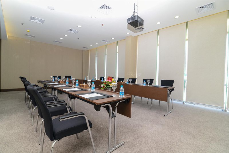 golden tulip dammam corniche hotel