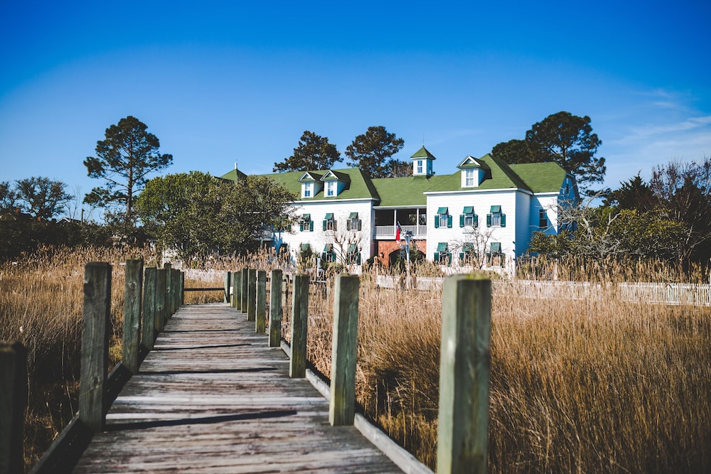 roanoke island inn