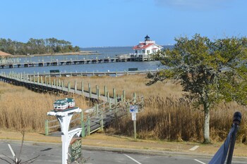 roanoke island inn
