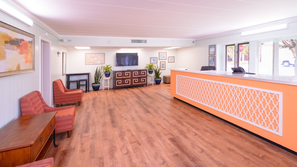 heart of manteo motor lodge