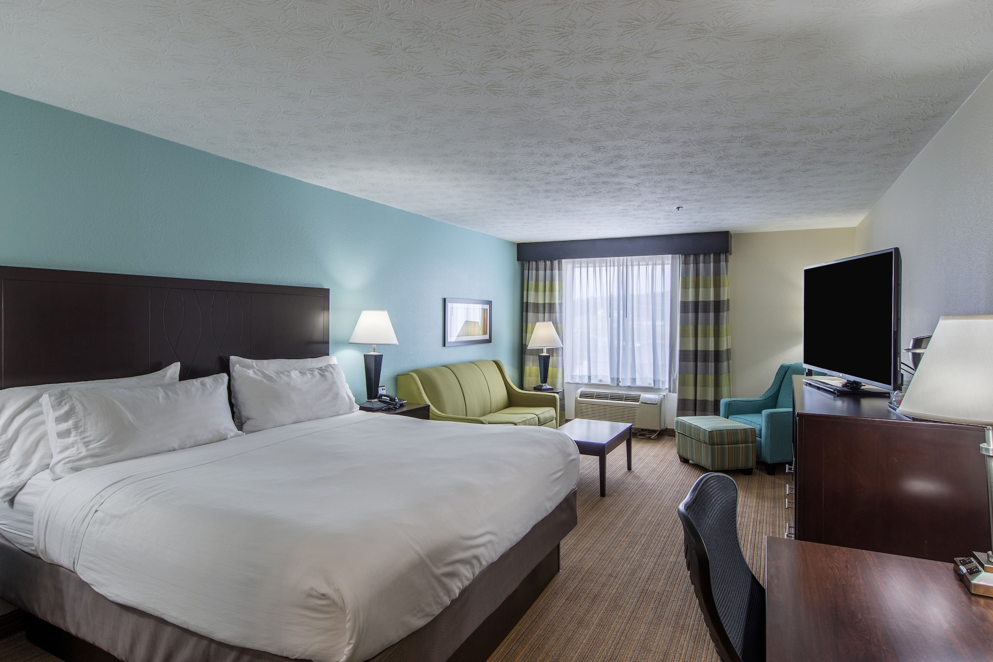 holiday inn express dandridge by ihg